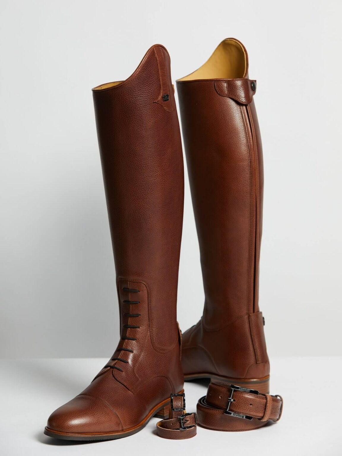 EquiSOUQ Bespoke riding boots, saddles and equipment